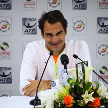 Federer kakvog ne poznajete: Ipak zna da se smeje! (FOTO)