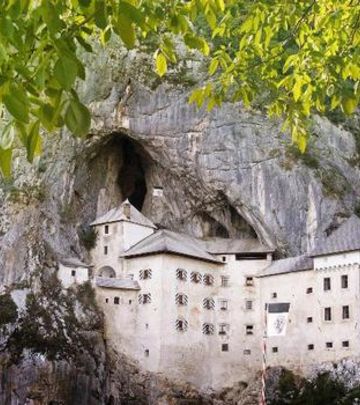 Turistički biser Slovenije: Zamak Predjama - lepota koja pleni