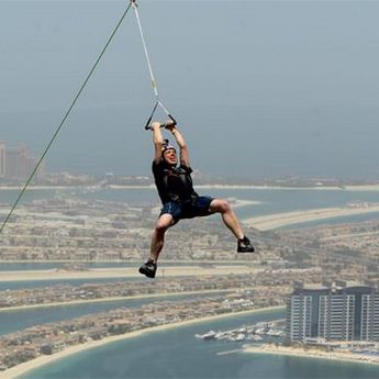 Ziplajn u Dubaiju: Snimak koji će vam ubrzati krvotok!