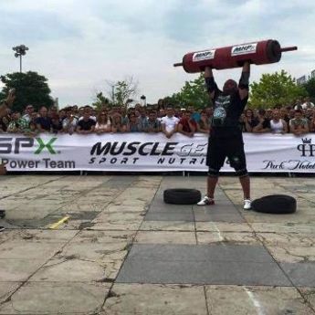 Bosanski strongman u akciji (VIDEO)