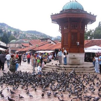 FOTO PRIČA: Baščaršija u novom ruhu