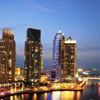 Od Dubaija do Abu Dabija za 15 minuta!