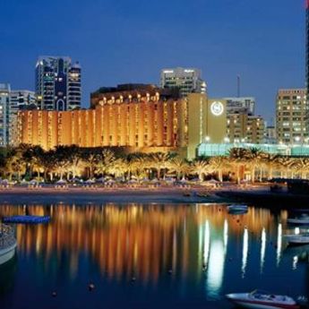 Abu Dabi: Siguran, bezbedan i veličanstven (VIDEO)