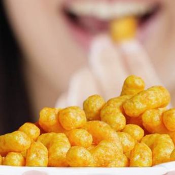 Amerikanci ocenjuju: Smoki za tricu ili za peticu? (VIDEO)