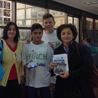 Humano: Dečaci iz Kaća i robot Finč pomažu slepima (VIDEO)