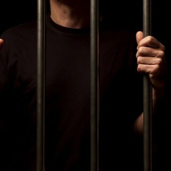 Za krađu žvake u Dubaiju – tri godine zatvora!