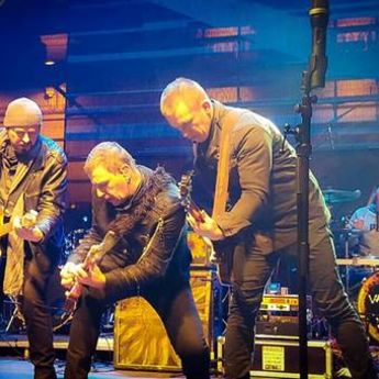 Niko kao Van Gogh: Rokeri brišu granice!