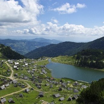 Zavirite u bajku: Prokoško jezero - magija Bosne (VIDEO)