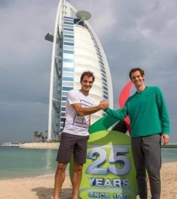 Zagrevanje pred turnir: Marej i Federer igraju tenis na plaži