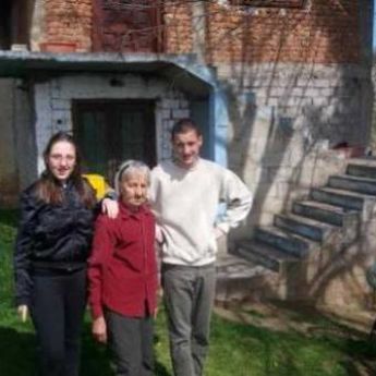 Akcija: Do KROVA SVETA za pomoć porodici iz Srbije (VIDEO)