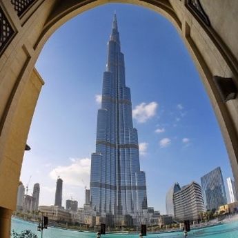 Savršeno: Pogled na Dubai sa vrha Burdž Kalife (360 VIDEO)