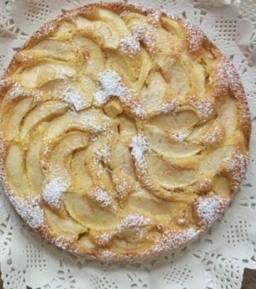 Sočna i osvežavajuća: Prevrnuta torta sa jabukama