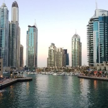 Stranci u Emiratima: Priča zbog koje ćete se dobro zamisliti