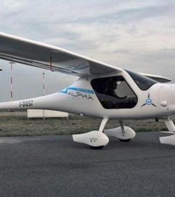 Slovenački avioni na električni pogon na nebu iznad UAE
