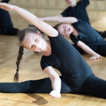 OGLAS: Potrebni ženski treneri baleta i gimnastike