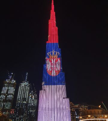 ​Srpska zastava na najvišoj zgradi na svetu