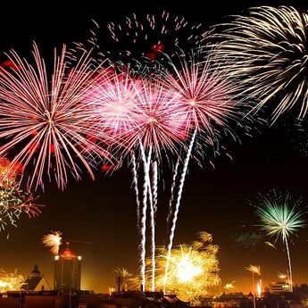 Kako da proslavite Novu godinu sigurno i pored pandemije