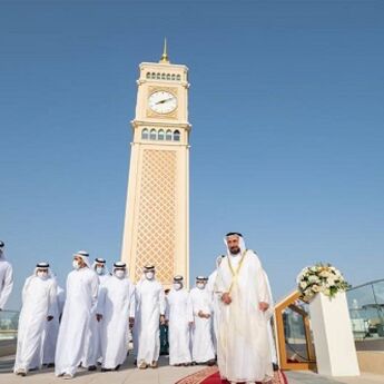 Kalba: Vladar Šardže otvorio 60 metara visok toranj sa satom