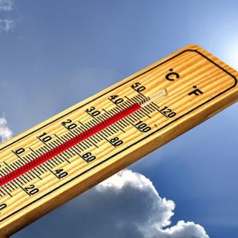 Vreme u UAE: Stiže vrela nedelja, evo kako da se rashladite