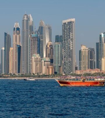 ​KAKO IZGLEDA DUBAI SA VODE: Panoramsko upoznavanje grada