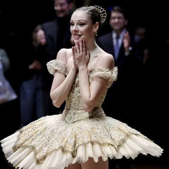  Roxane Stojanov proglašena za novu étoile Pariške opere baleta