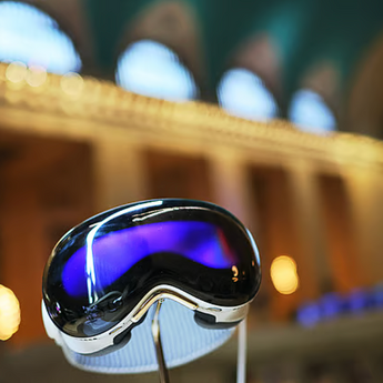 ​Vision Pro 2 dobija titanijumsko odelo: Apple ide na luksuz i čvrstinu