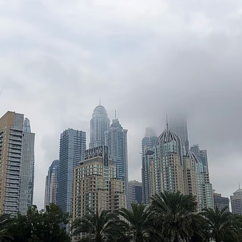 ​Dubai i Abu Dabi očekuju kišu i prašinu: Promena vremena u UAE